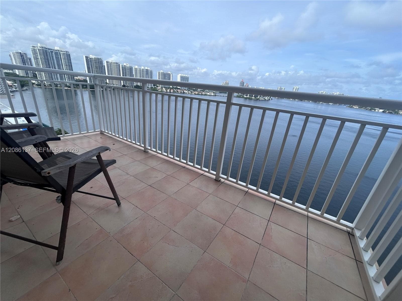 WINSTON TOWERS · #1601 in Sunny Isles Beach - Photo 5