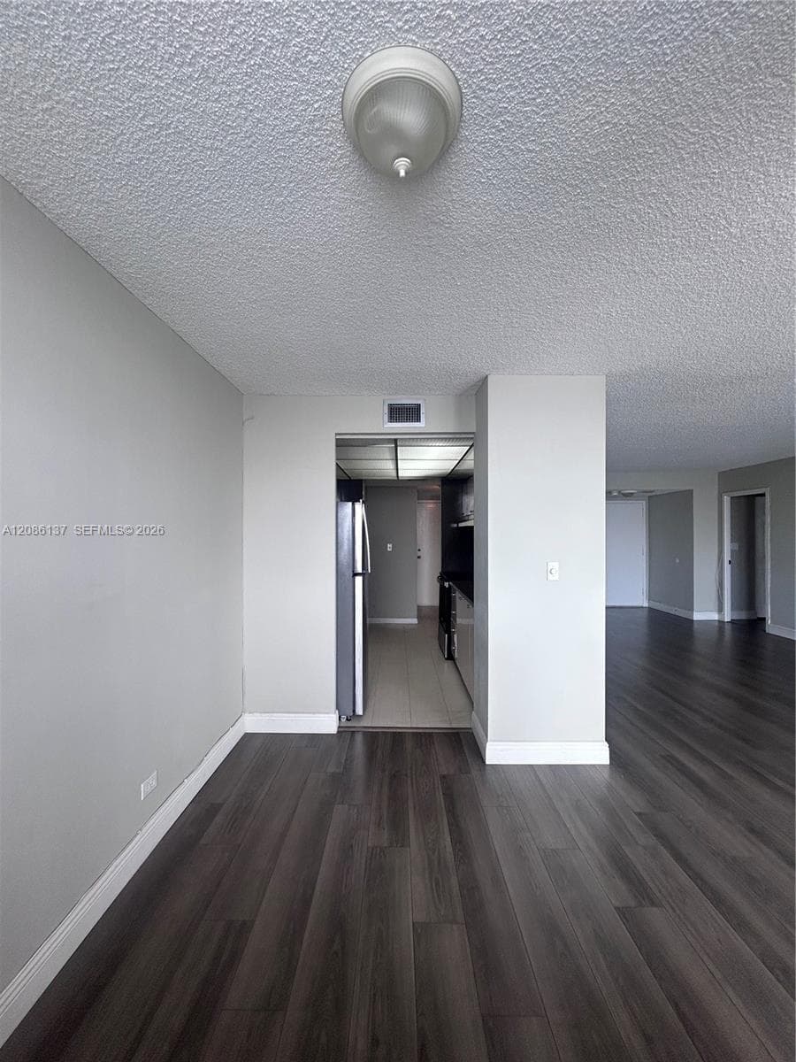 WINSTON TOWERS · #1601 in Sunny Isles Beach - Photo 9