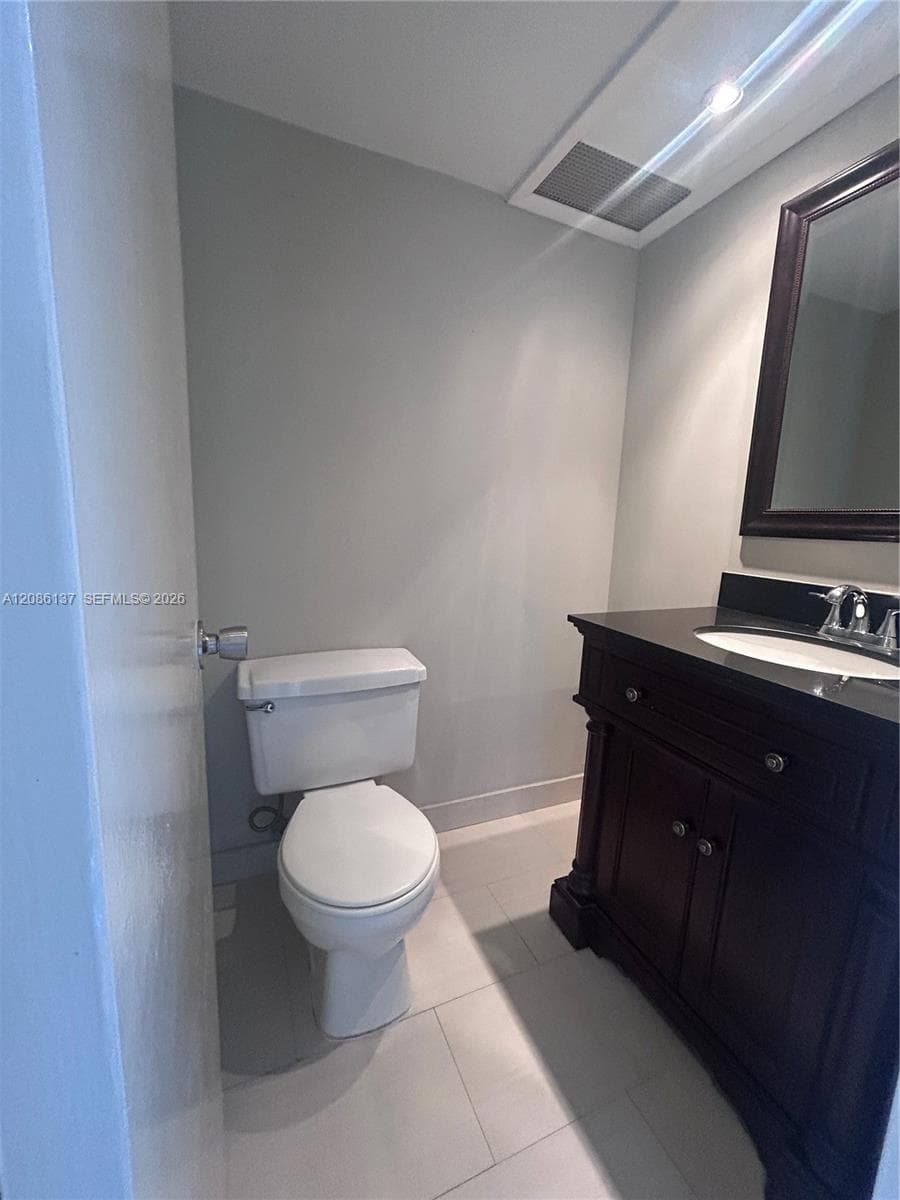 WINSTON TOWERS · #1601 in Sunny Isles Beach - Photo 14