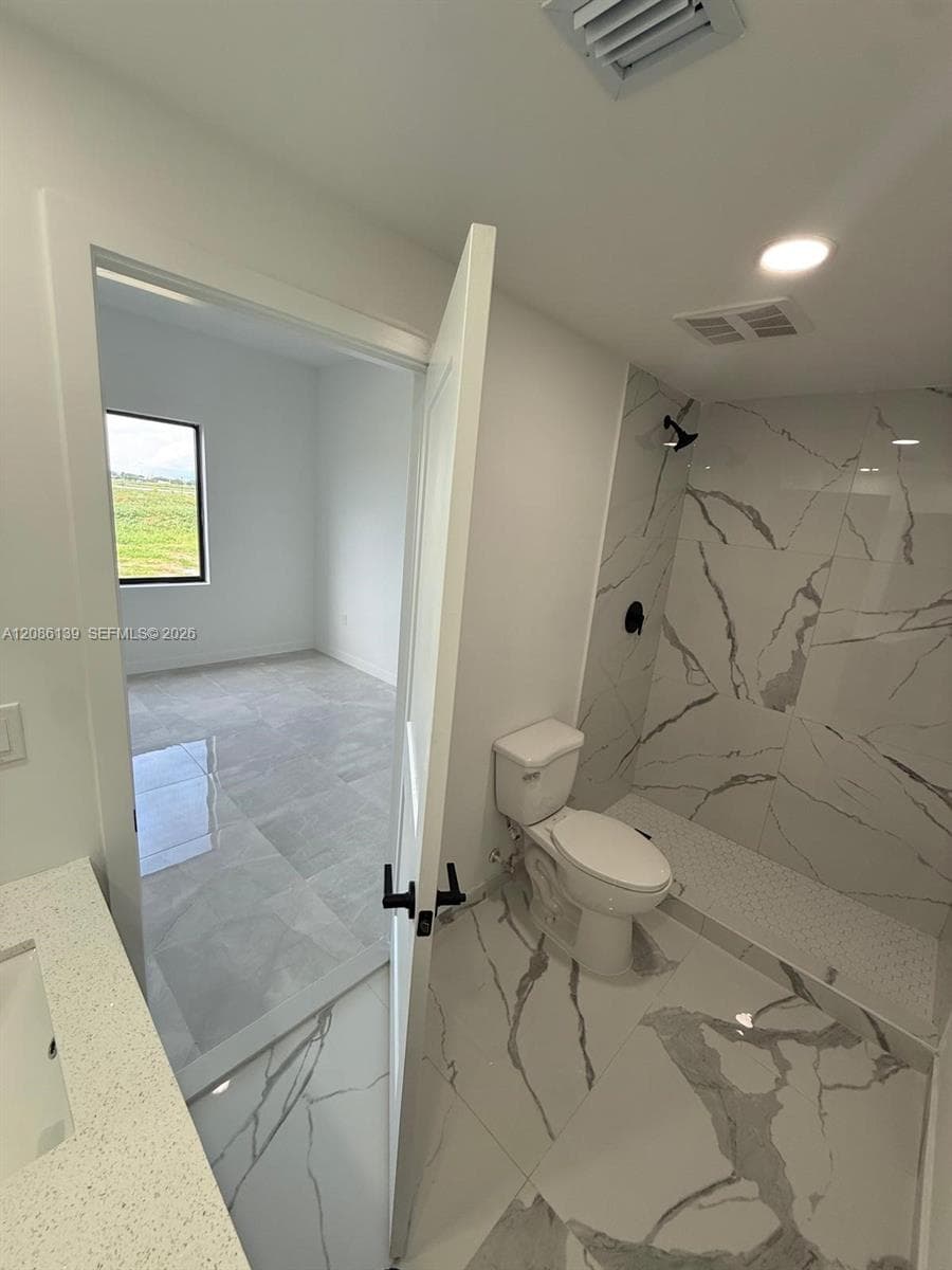 1416 Nw 6th Ter in Florida City - Photo 4