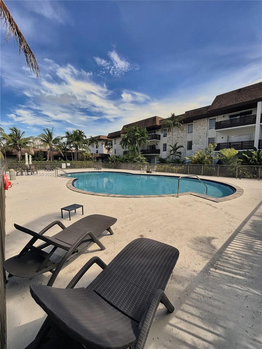 DADELAND CAPRI CONDO · #C214 in Miami - Photo 15