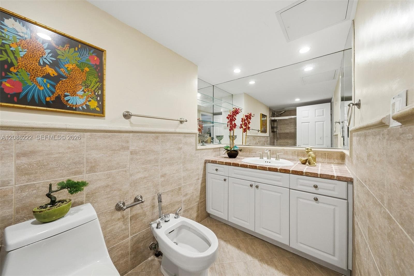 Principal Bathroom