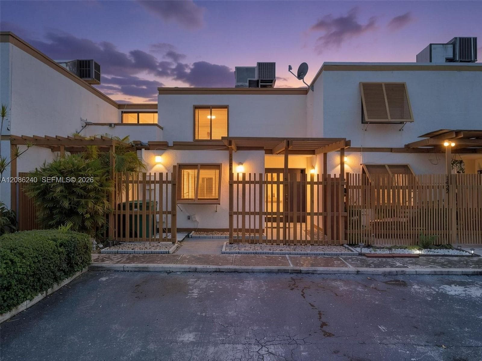 1424 SW 131st Place Cir E photo 2