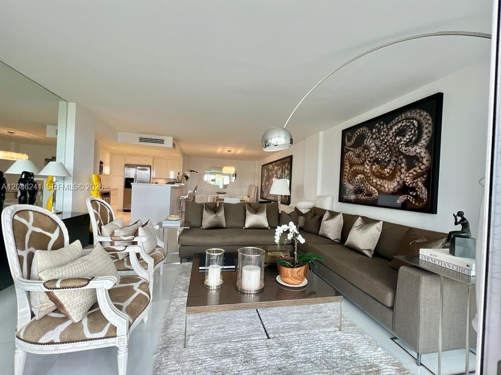 Commodore Club East · #405 in Key Biscayne - Photo 8