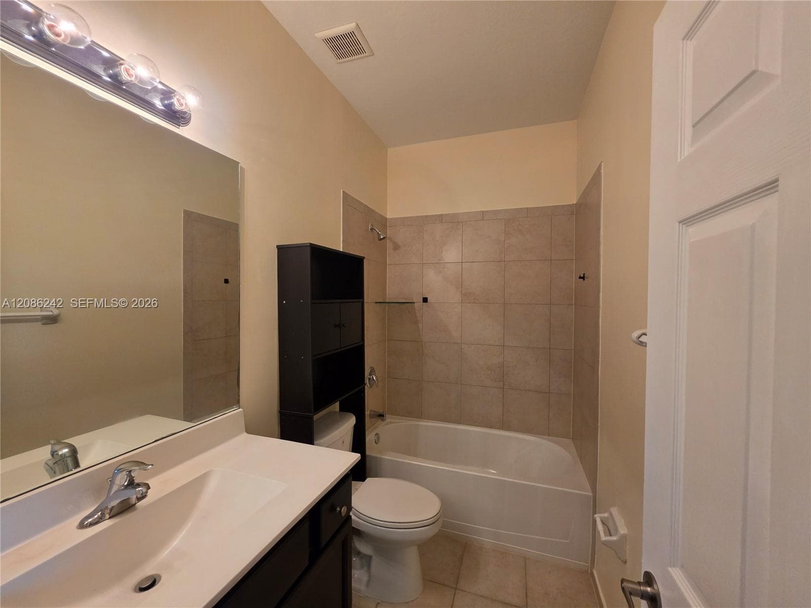 175 SE 34th Ave photo 24