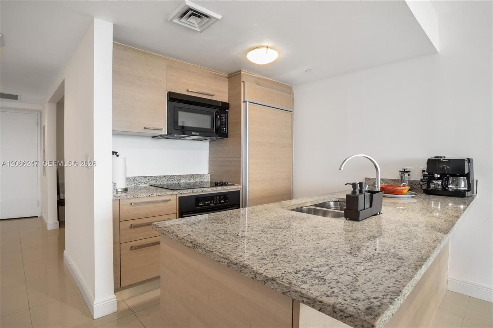 BEACH CLUB THREE CONDO · #4006 in Hallandale Beach - Photo 7