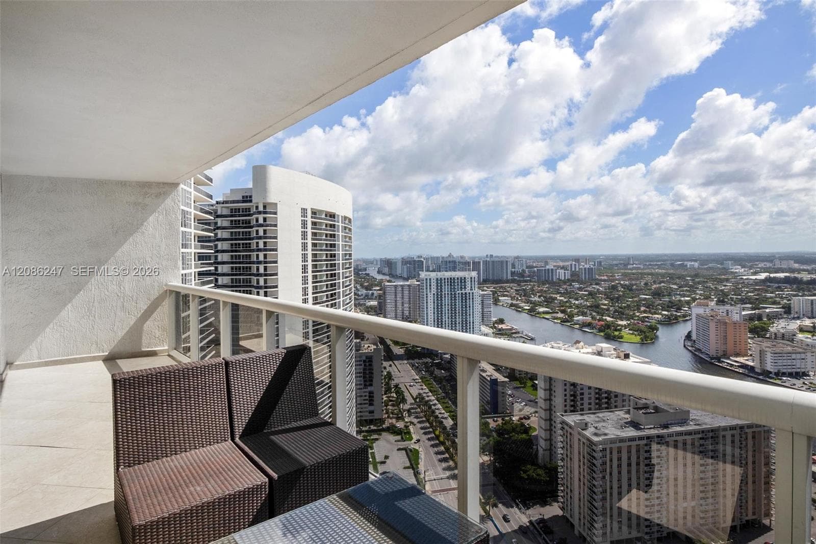 BEACH CLUB THREE CONDO · #4006 in Hallandale Beach - Photo 24