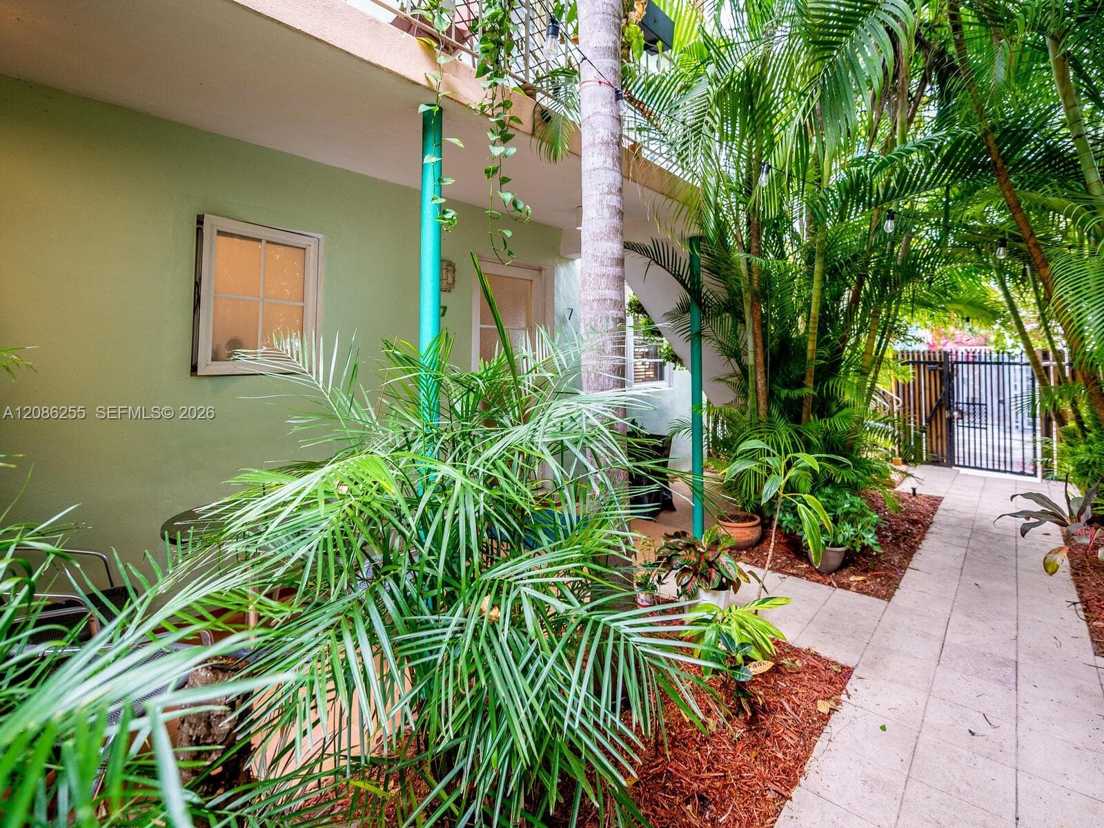 PARK SQUARE CONDO · #7-1127 in Miami Beach - Photo 2