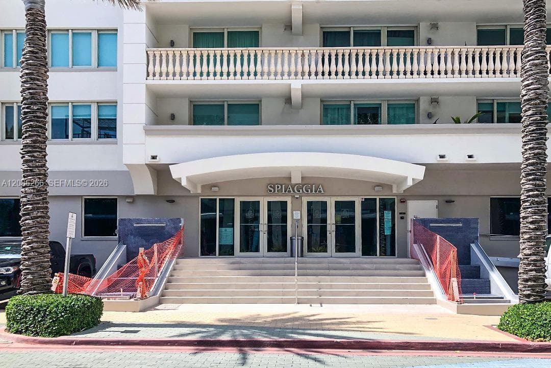 Spiaggia · #1001 in Surfside - Photo 42
