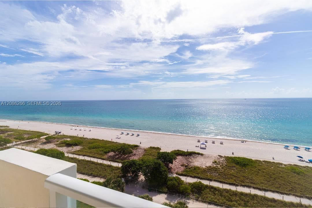 Spiaggia · #1001 in Surfside - Photo 3