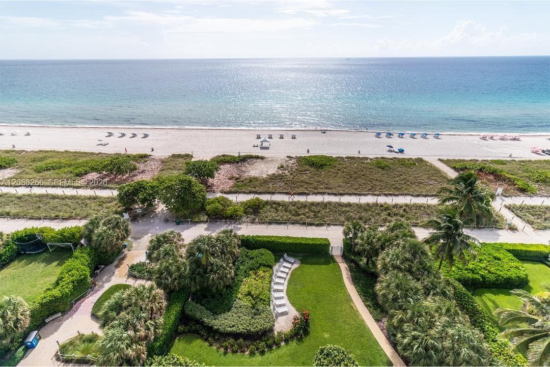 Spiaggia · #1001 in Surfside - Photo 9
