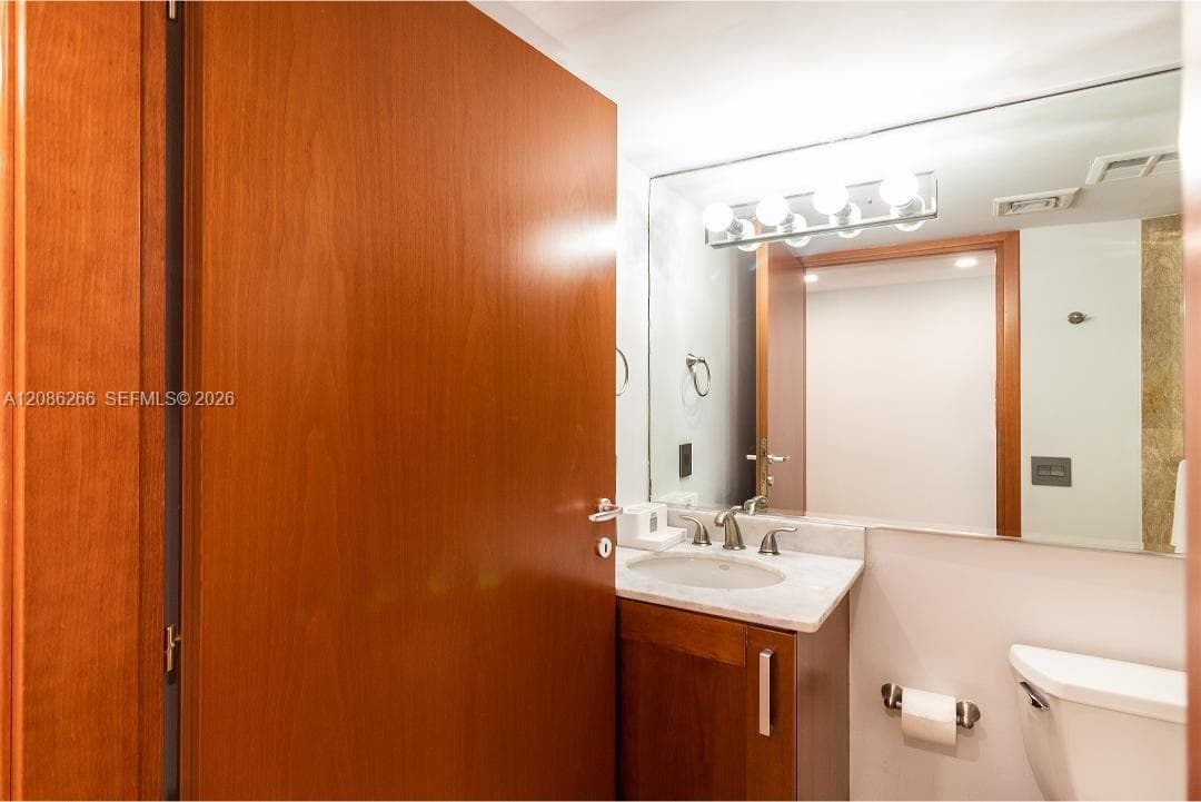 2nd Bathroom