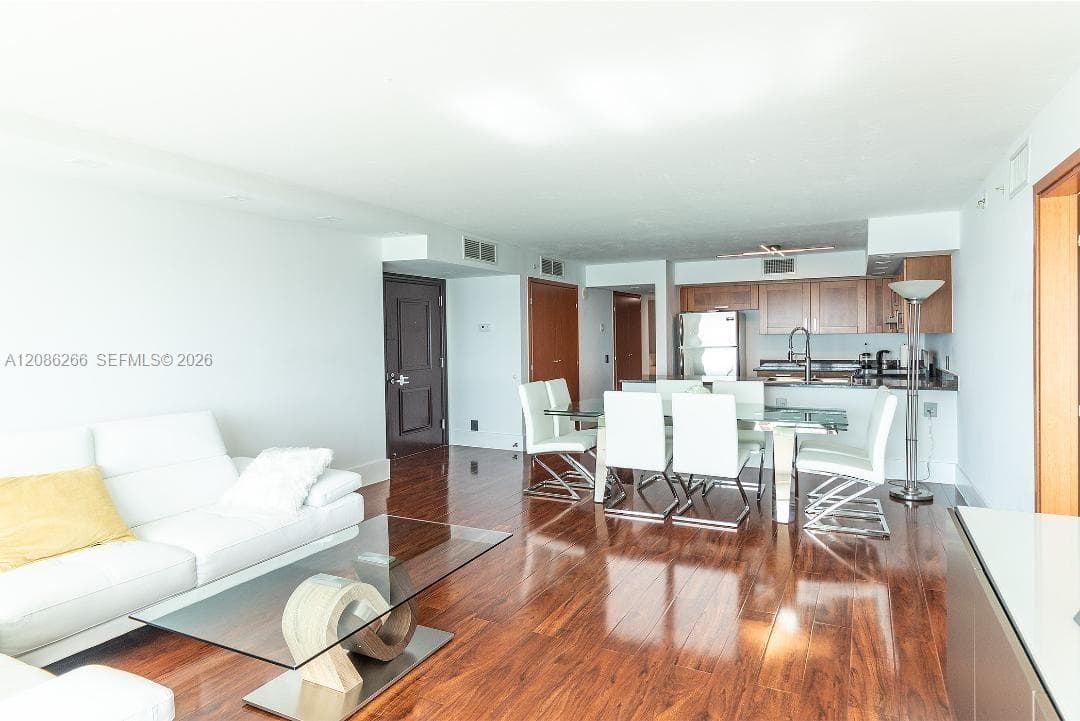 Spiaggia · #1001 in Surfside - Photo 34