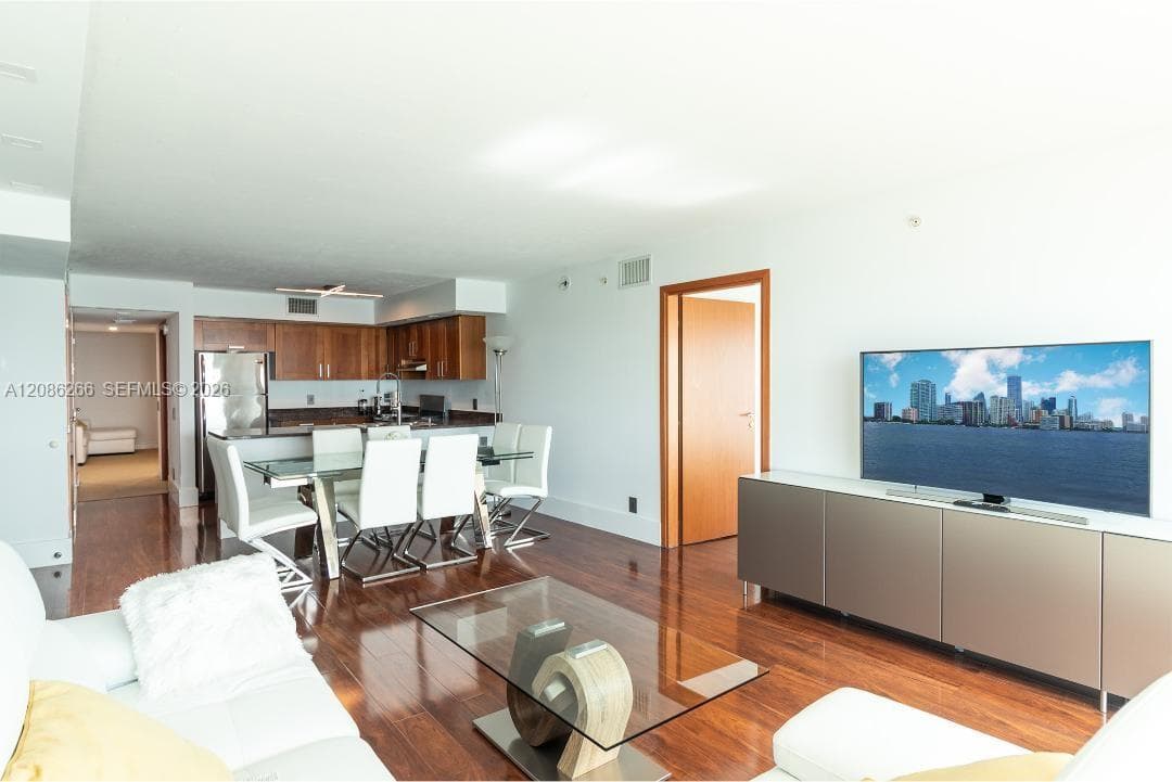 Spiaggia · #1001 in Surfside - Photo 35