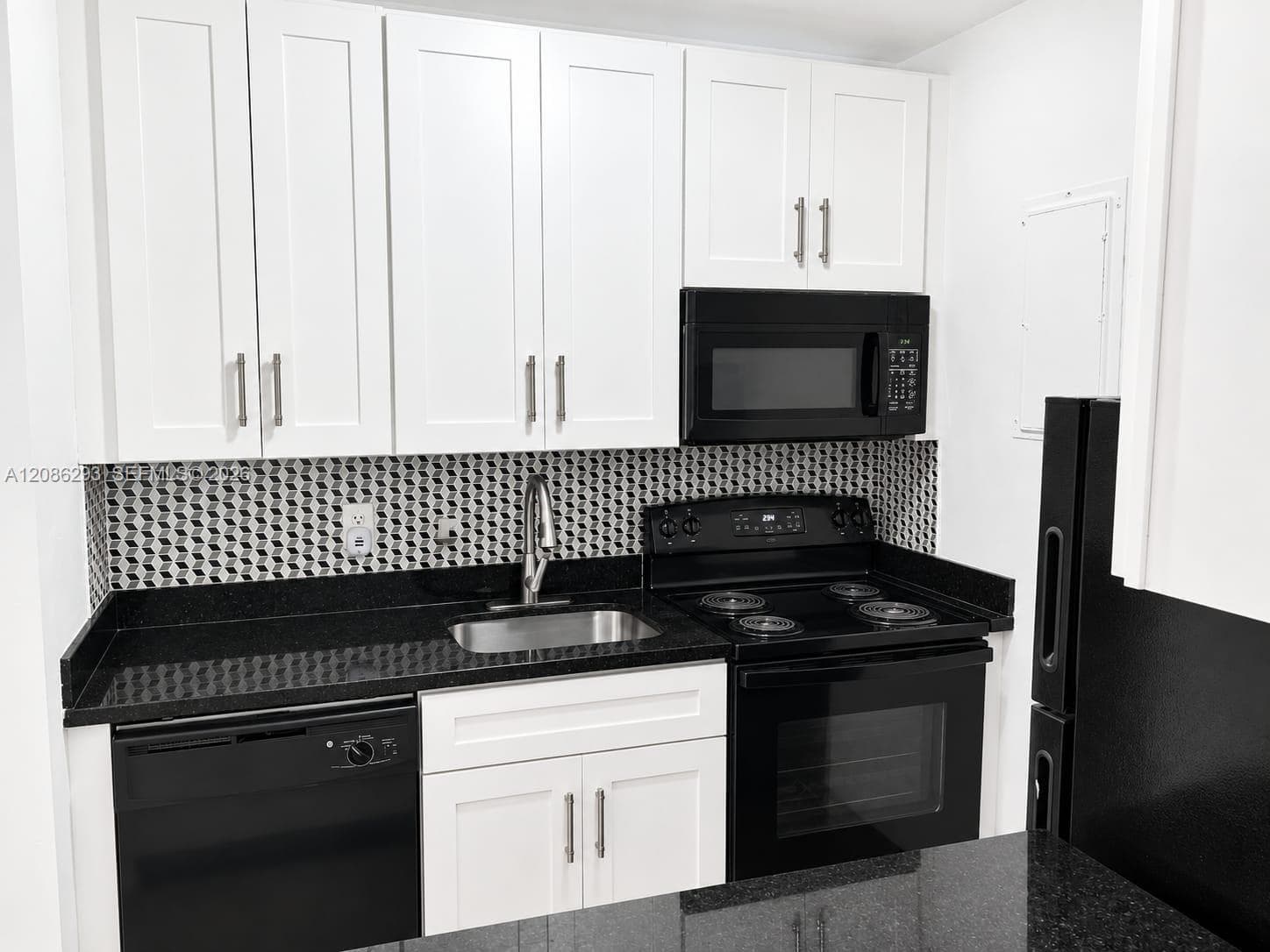TOWN COLONY CONDO · #11D in Hollywood - Photo 7