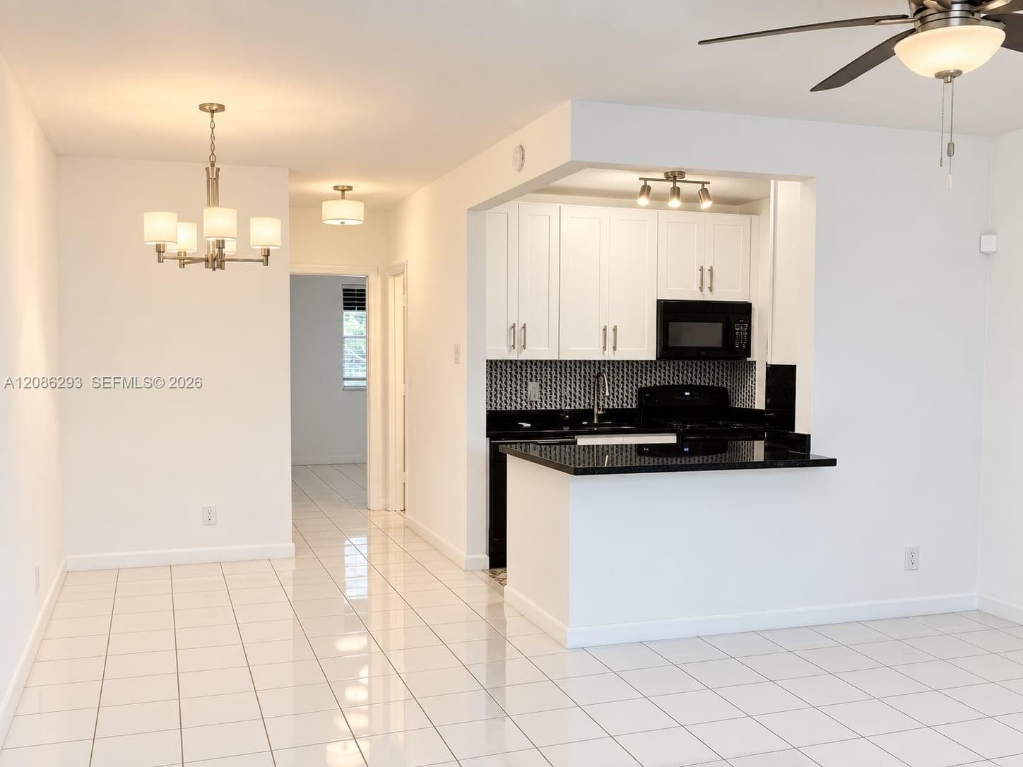 TOWN COLONY CONDO · #11D in Hollywood - Photo 3