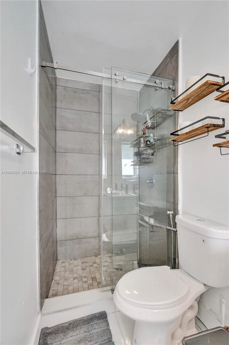 12015 NE 7th Ave photo 23
