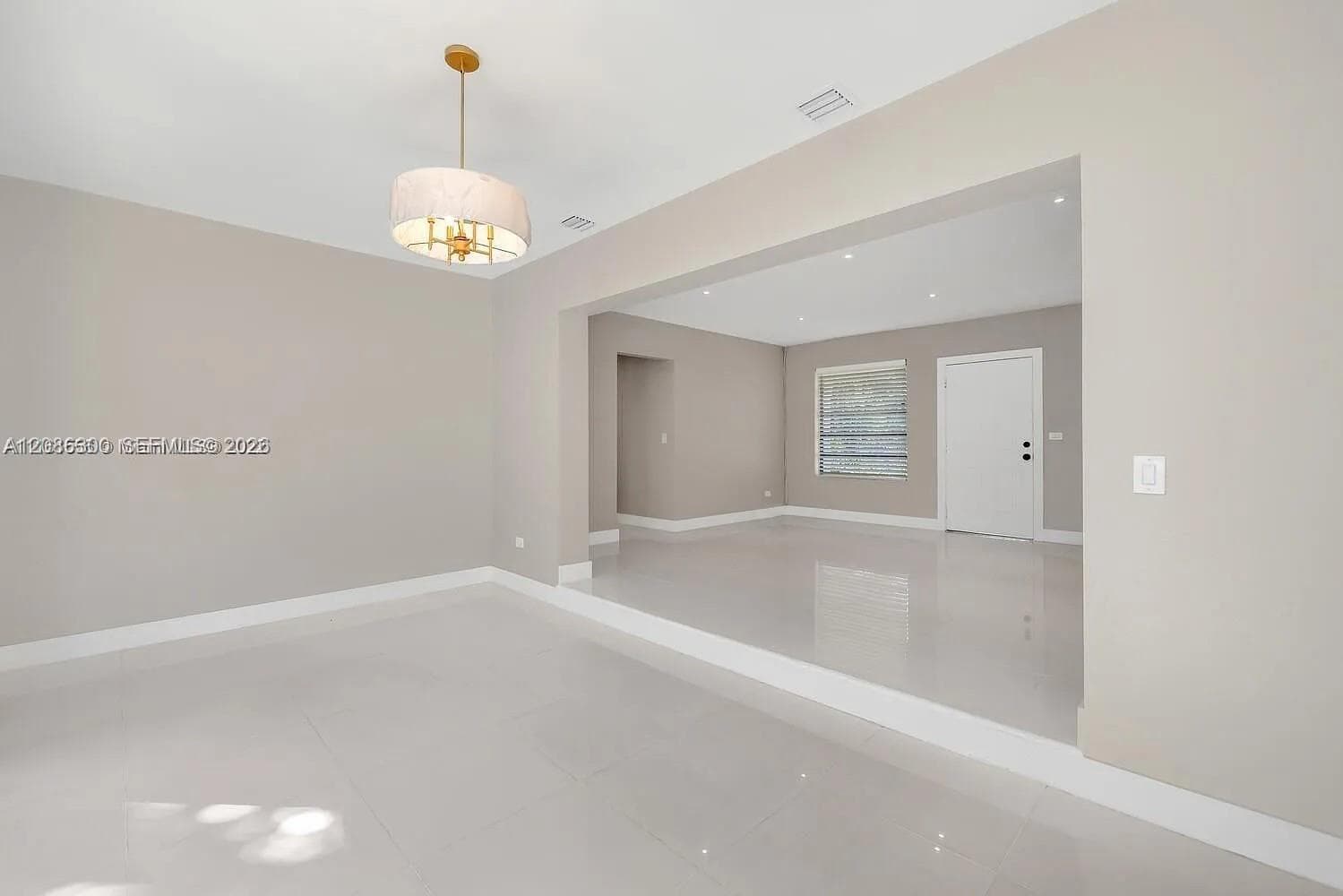 12015 NE 7th Ave photo 3