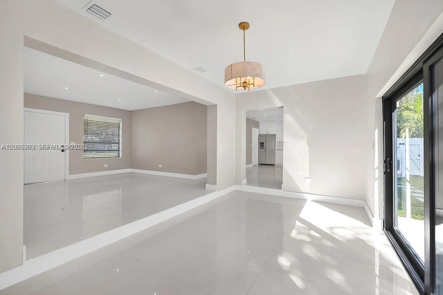 12015 NE 7th Ave photo 8