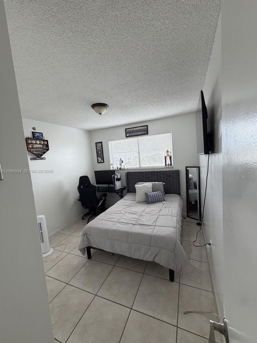 Tower North Condo · #402 in Miami - Photo 3