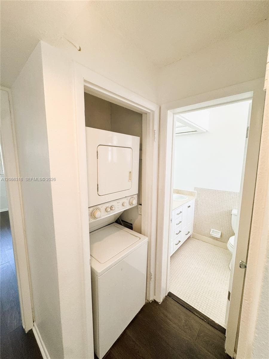 VILLAGE AT DADELAND CONDO · #C204 in Miami - Photo 8
