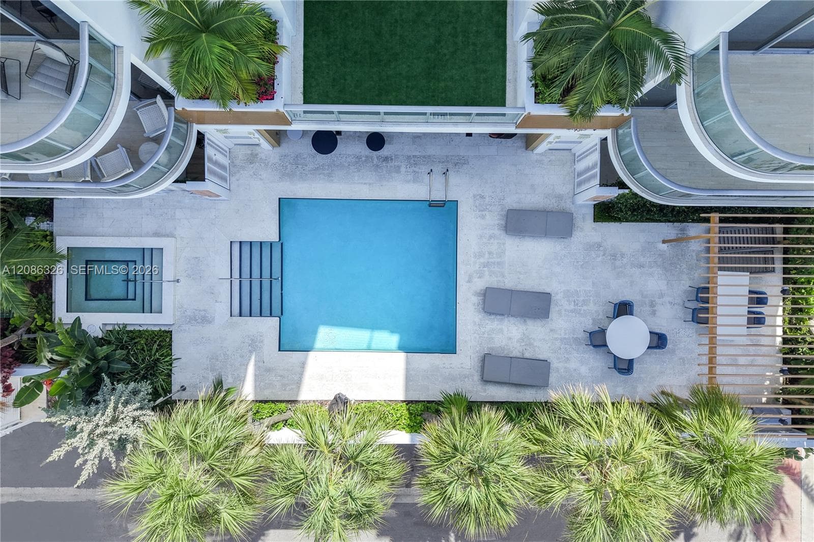Ocean Park South Beach · #102 in Miami Beach - Photo 24