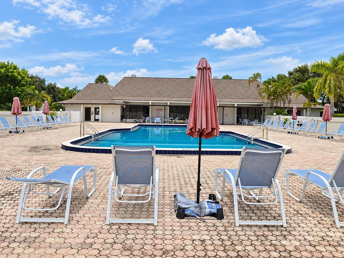 pool 2