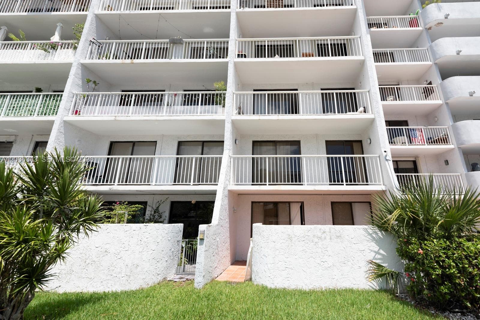 CRICKET CLUBHOUSE CONDO · #108 in Miami - Photo 1