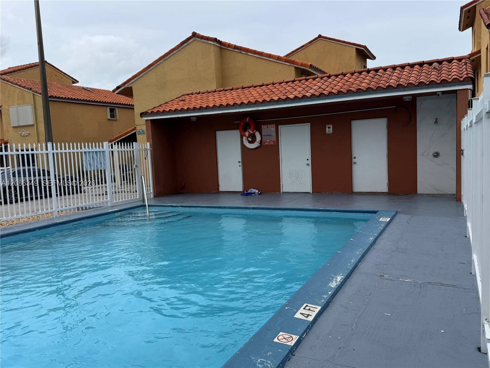 Community pool