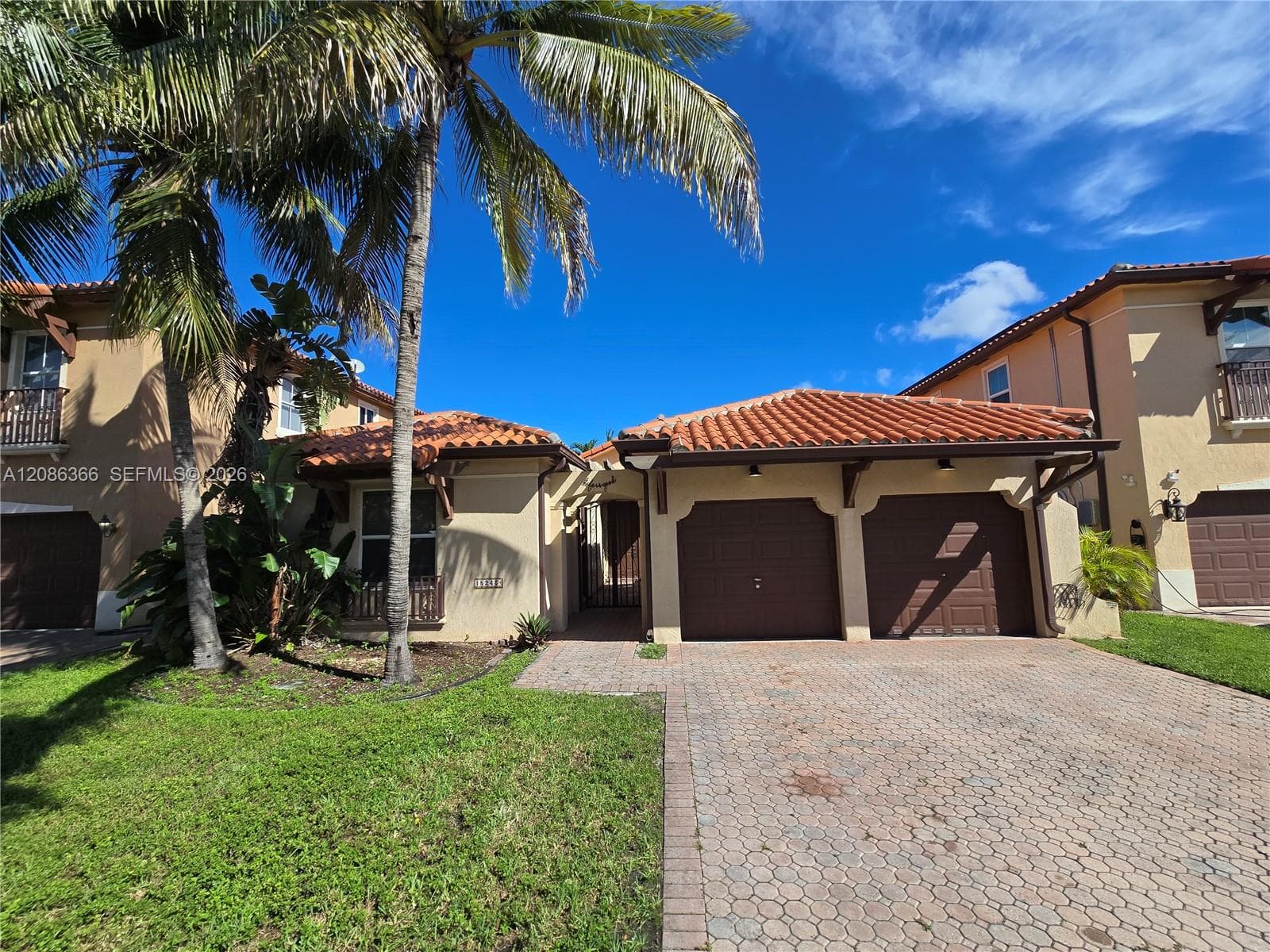 15243 SW 28 TE photo 2