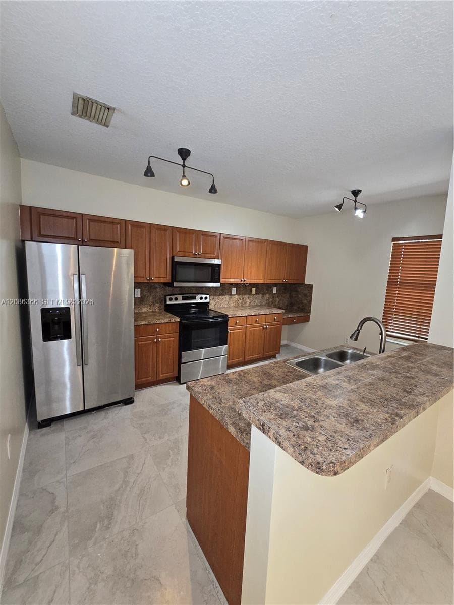 15243 SW 28 TE photo 76