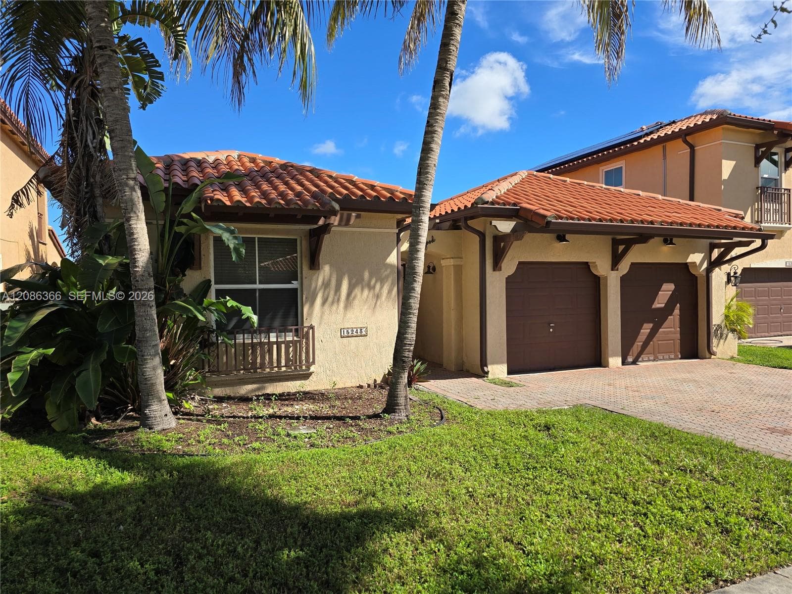 15243 SW 28 TE photo 3
