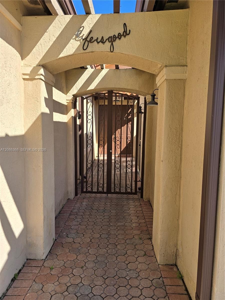 15243 SW 28 TE photo 75