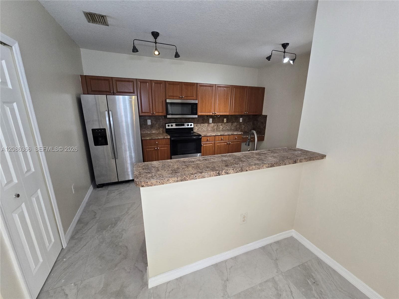15243 SW 28 TE photo 14