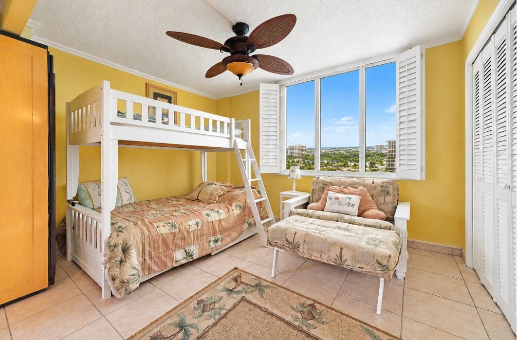 2nd bedroom
