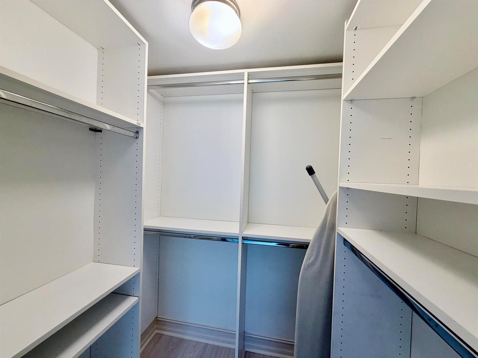 2nd Bedroom Closet