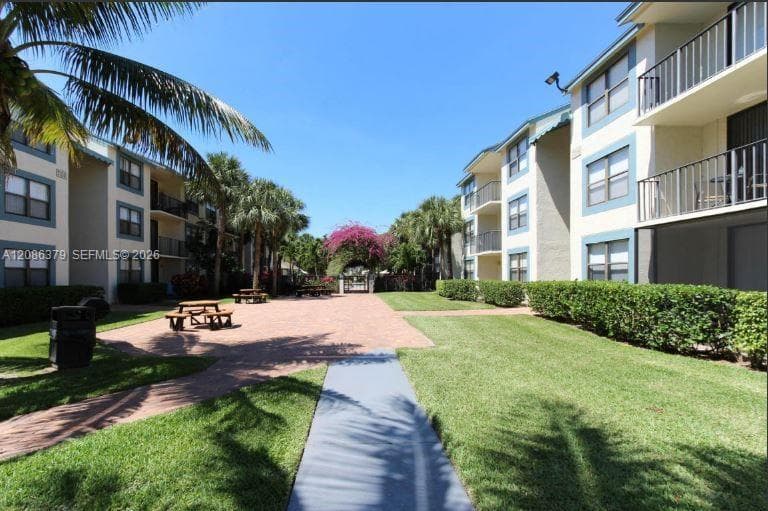 CLEAR LAKE CLUB CONDO · #34 in West Palm Beach - Photo 13