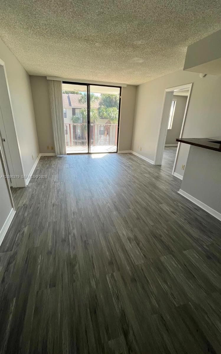 CLEAR LAKE CLUB CONDO · #34 in West Palm Beach - Photo 4