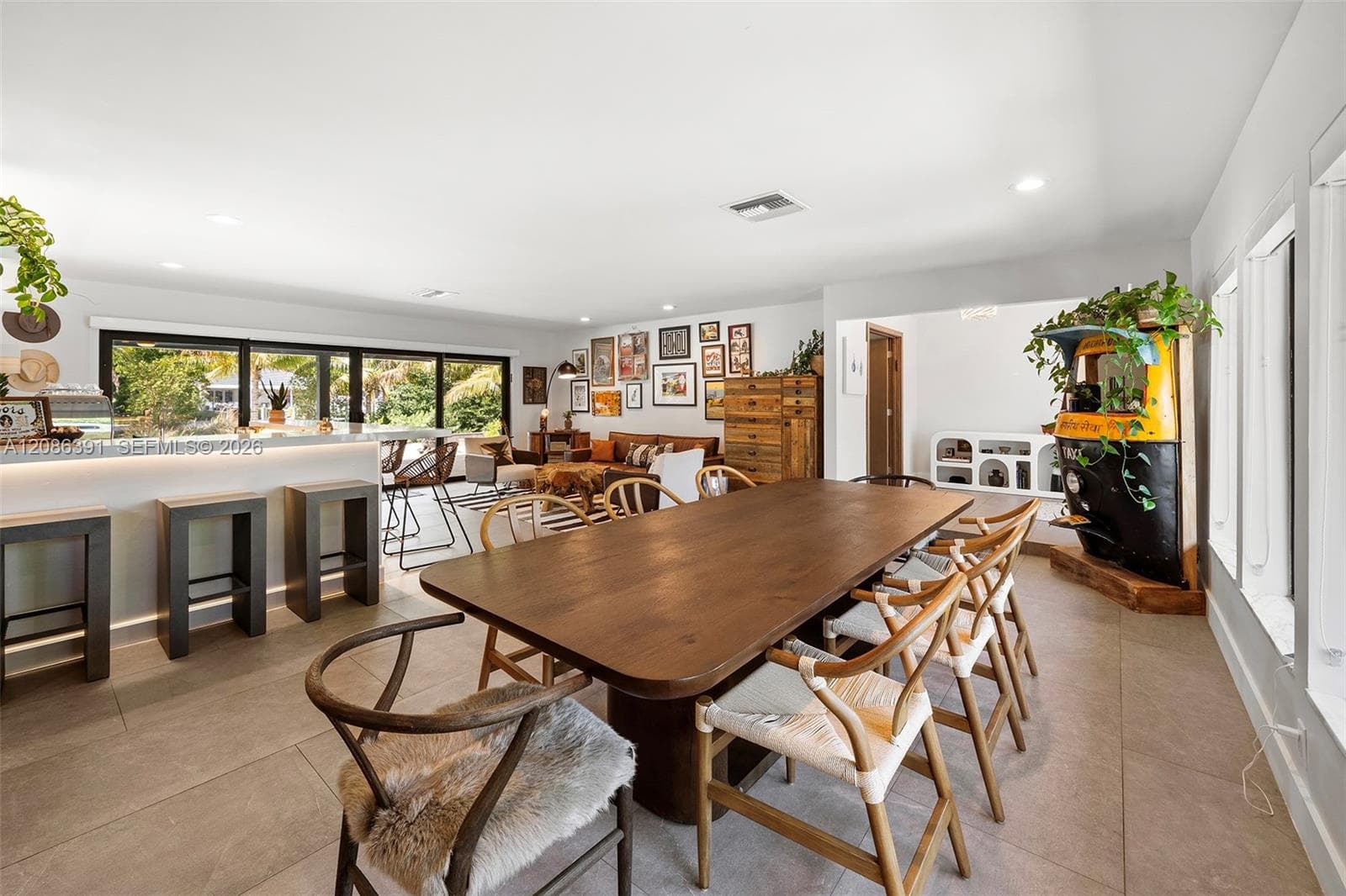 419 Alamanda Dr photo 13