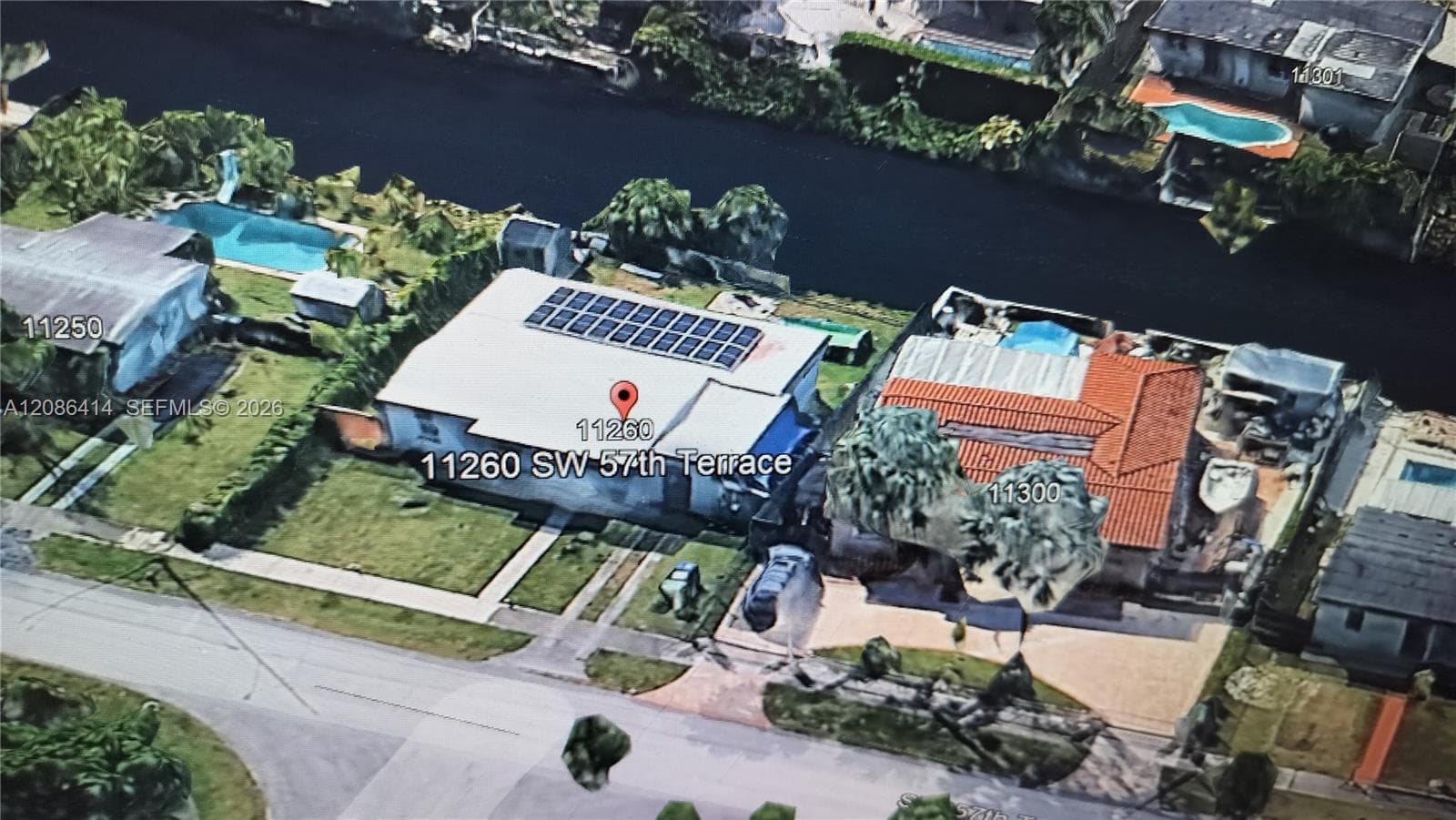 11260 SW 57th Ter photo 6