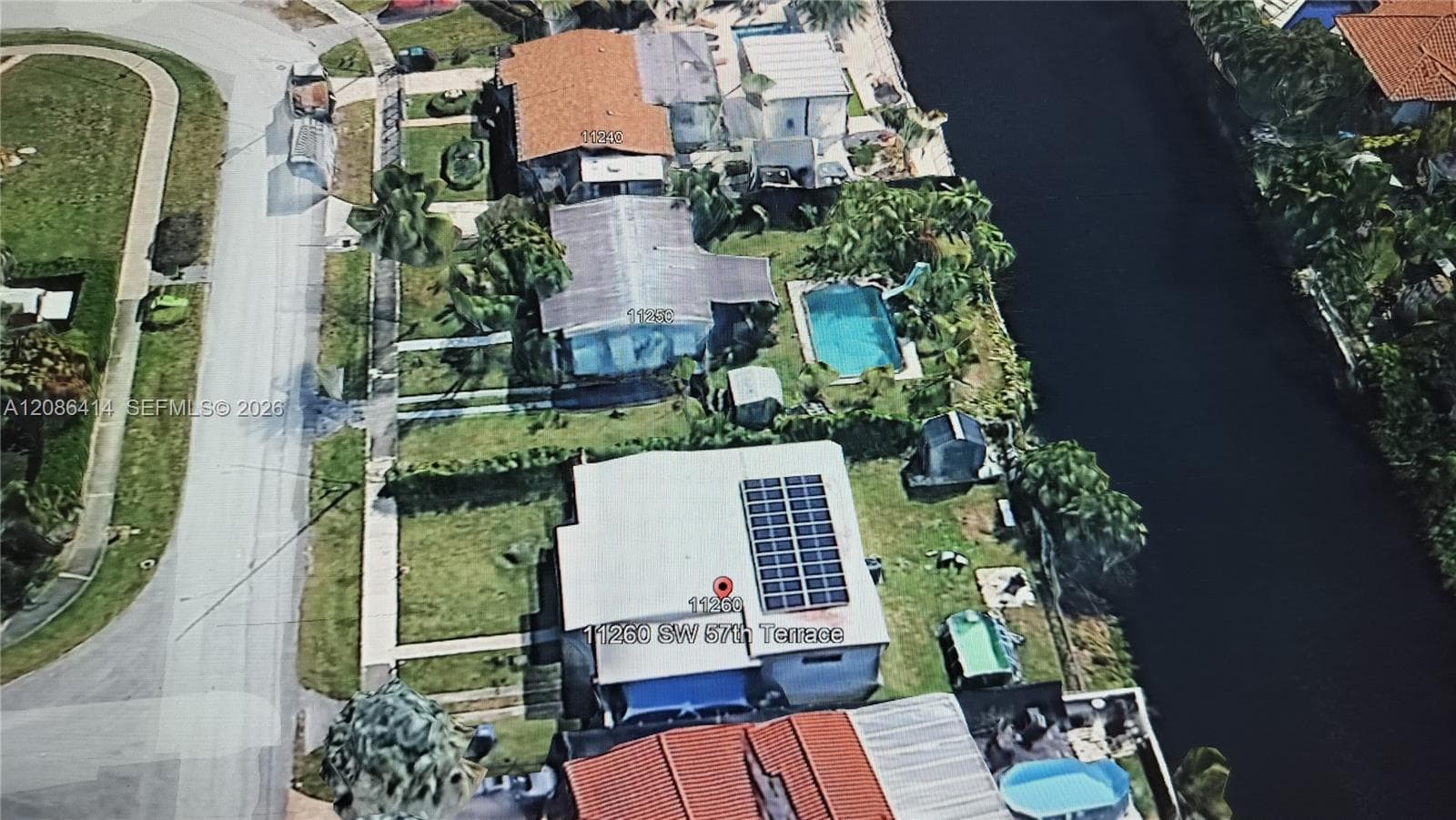 11260 SW 57th Ter photo 7
