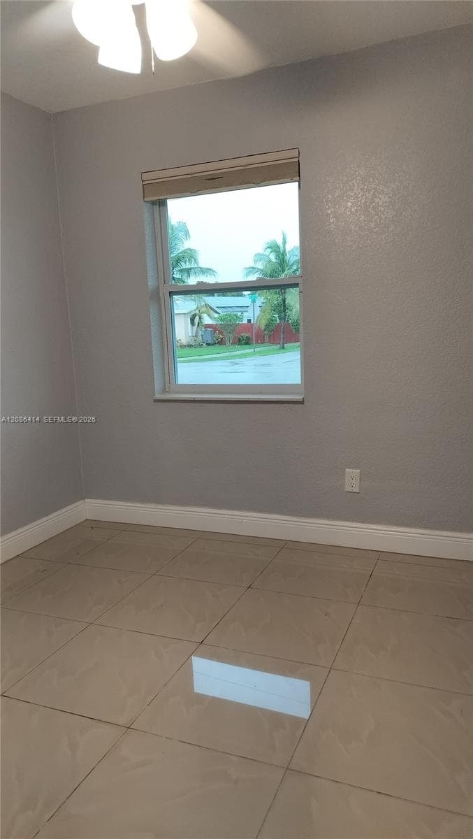 11260 SW 57th Ter photo 25