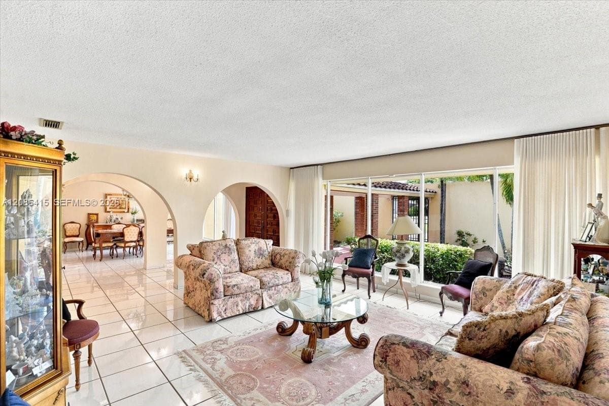 9805 SW 64th St photo 42