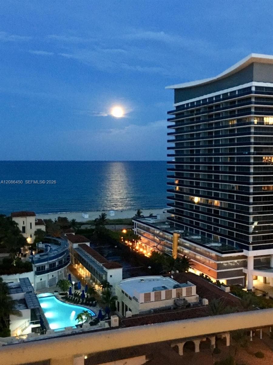THE GRANDVIEW CONDO · #1606 in Miami Beach - Photo 3