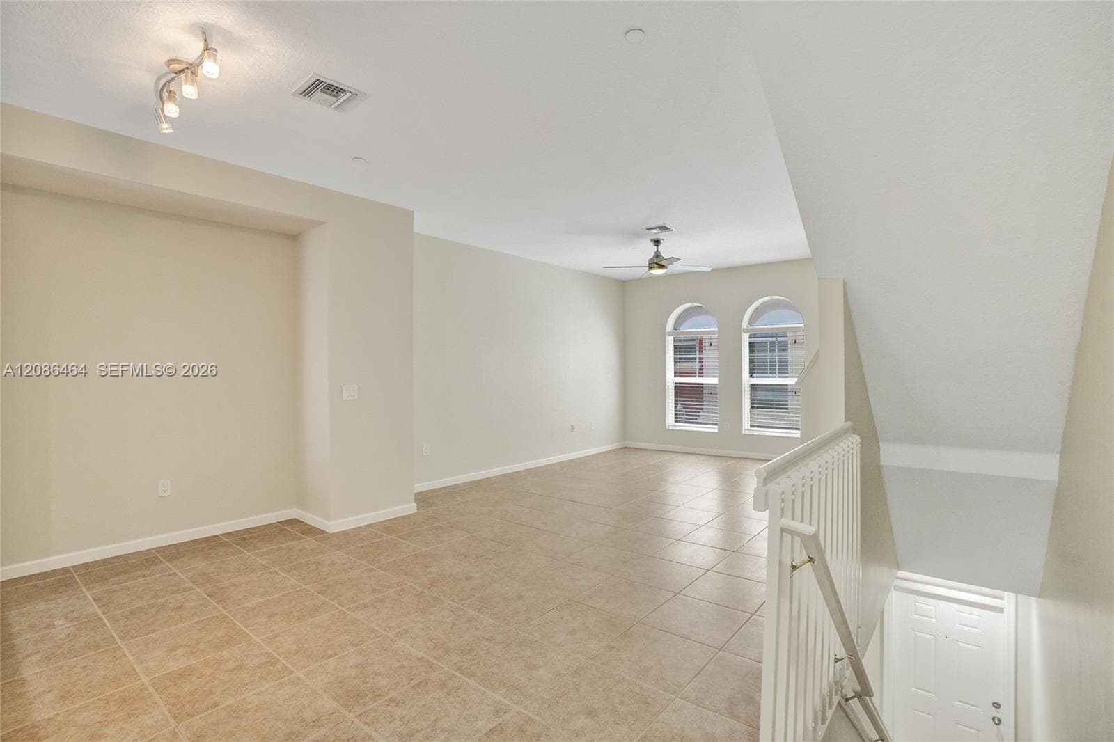 1033 NE 17th Way #1804 photo 9