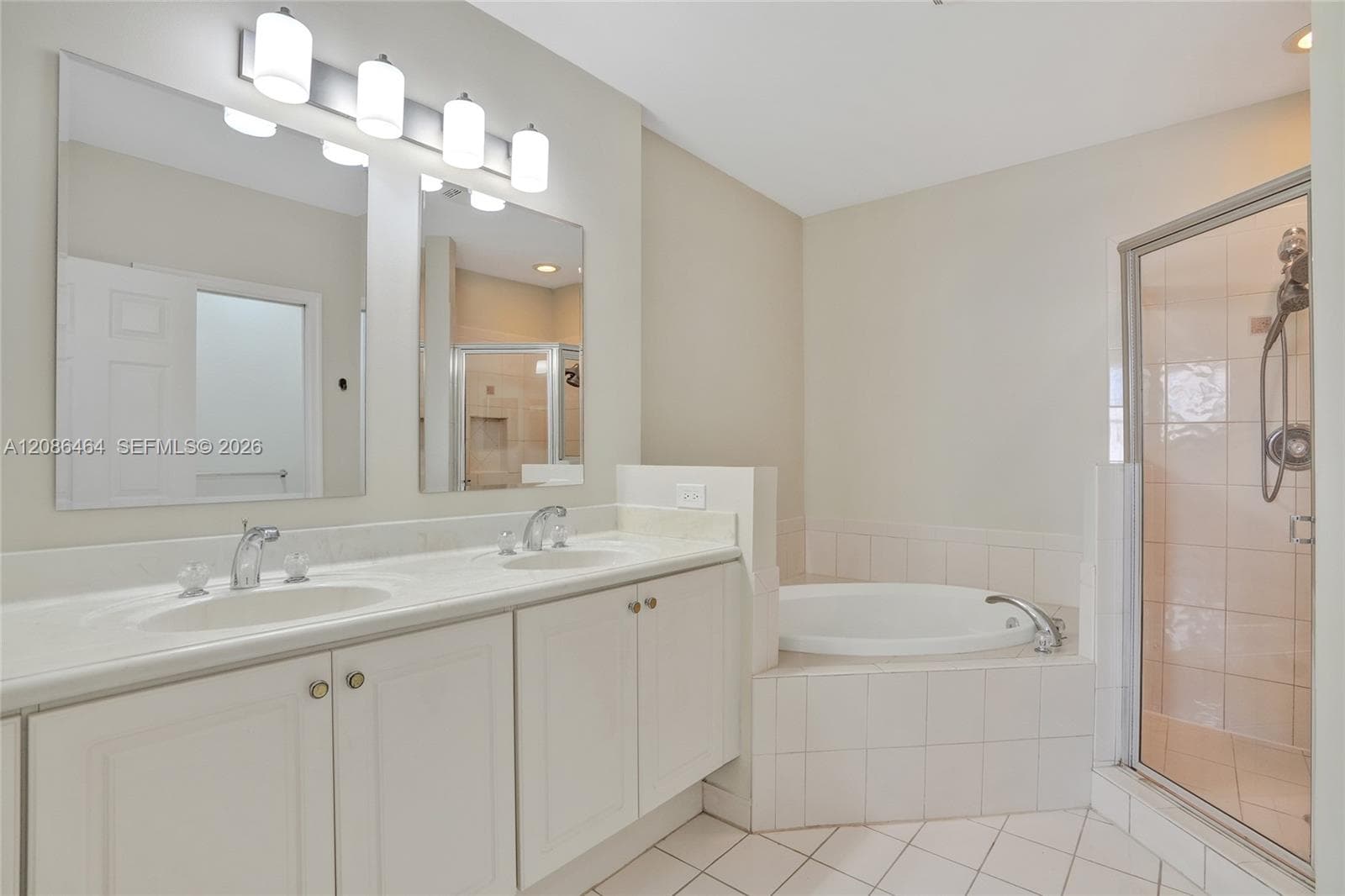 1033 NE 17th Way #1804 photo 19
