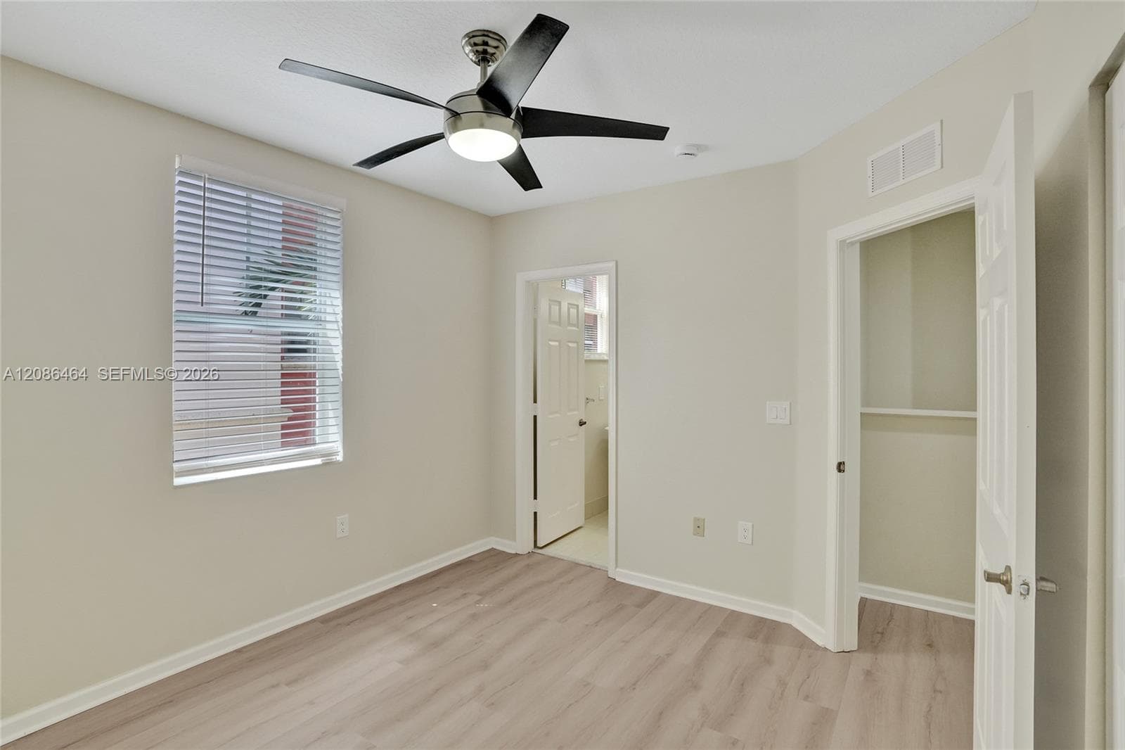 1033 NE 17th Way #1804 photo 29