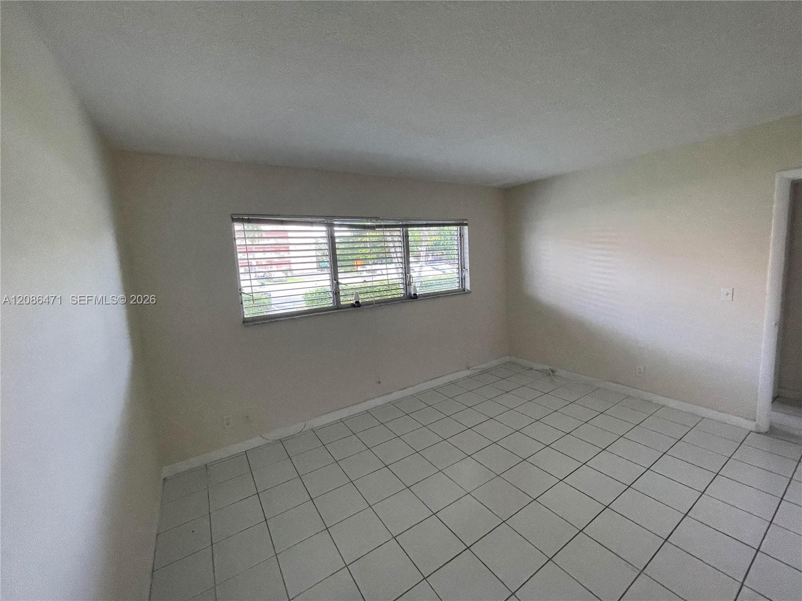The Seventeenth Green · #109 in Hallandale Beach - Photo 12