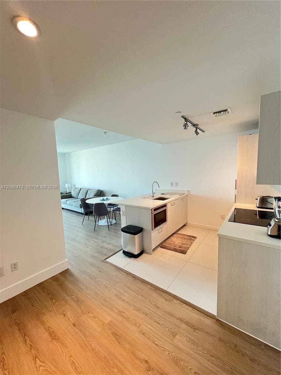 Paraiso Bayviews · #1202 in Miami - Photo 3
