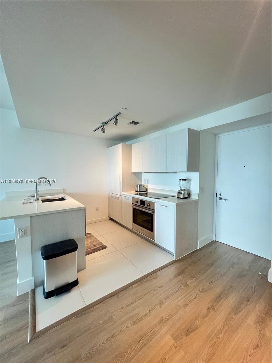 Paraiso Bayviews · #1202 in Miami - Photo 20